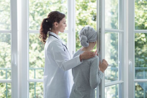 Camera implantabilă pentru chimioterapie