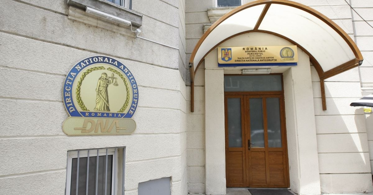 Rețea acuzată de DNA că a prejudiciat statul cu 20 mil. euro, sprijinită de un funcționar ANAF